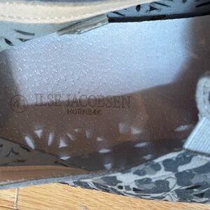 Ilse Jacobsen Black and Gray Patterned Flats